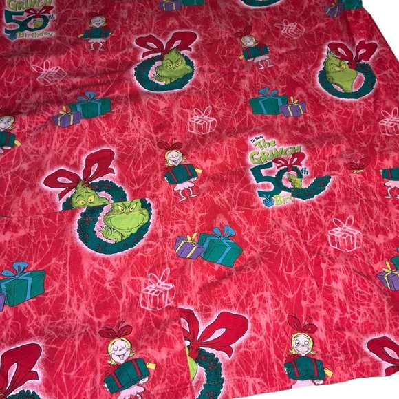 Dr Seuss Grinch 50th Birthday Nurse Scrub Christmas Medical Top Size XS - Picture 4 of 10